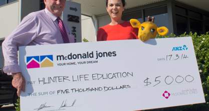 Bill McDonald Presents Life Education Hunter with a donation