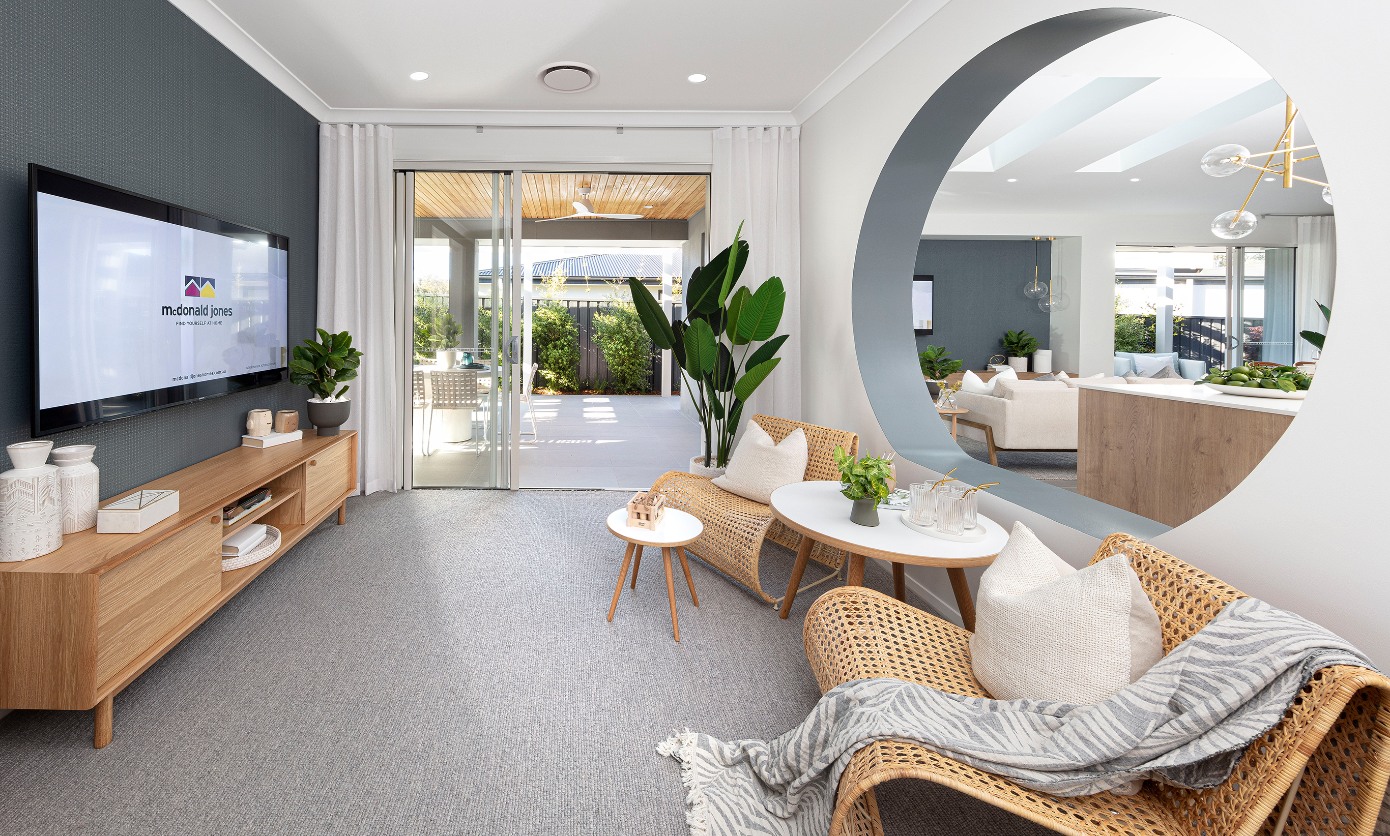 Creative curves are on trend this Spring Summer - seen here is the Veuve Executive on display at Googong with a circular wall cut out connecting the Living and the Children's Activity.