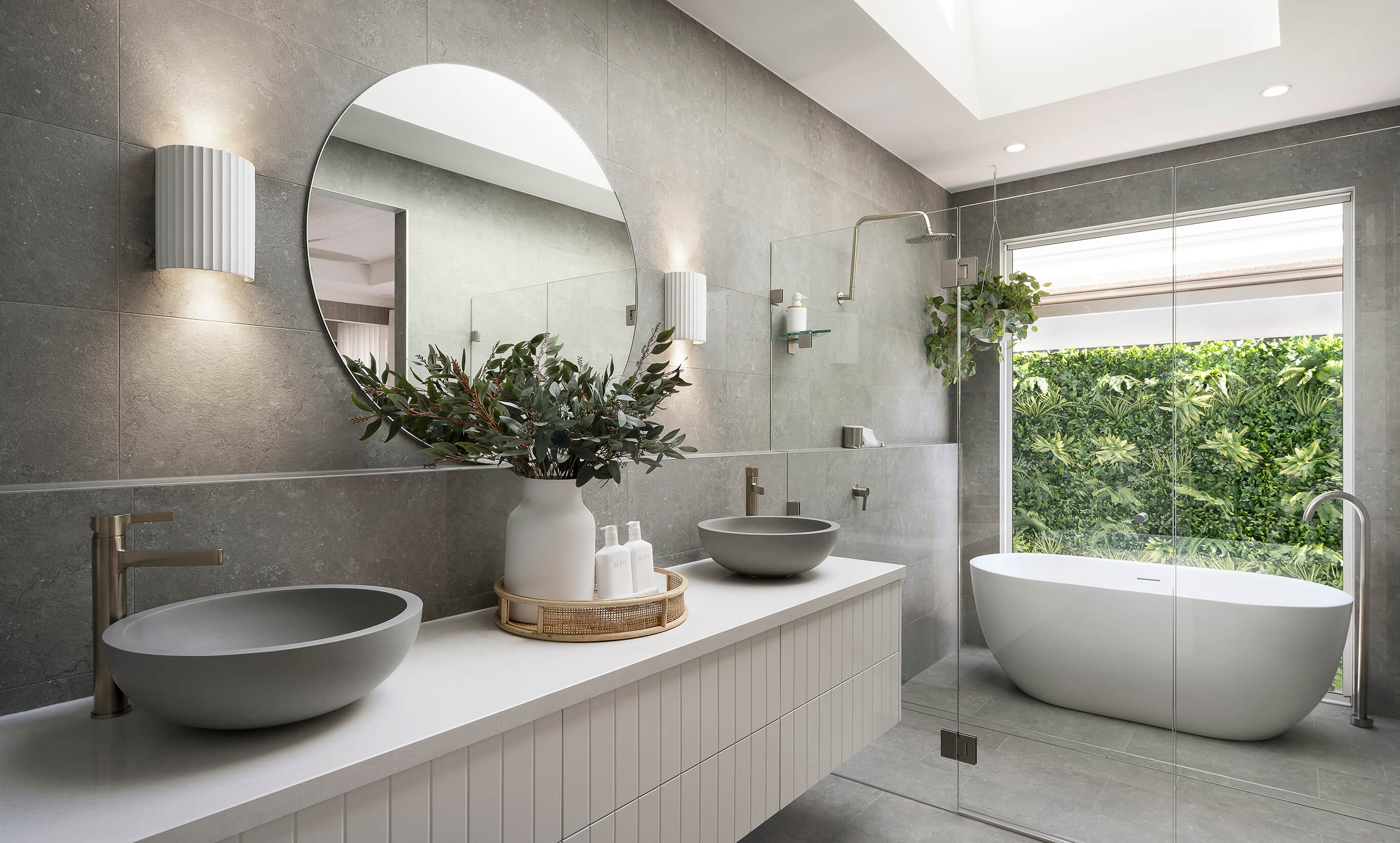San Marino bathroom thornton homeworld