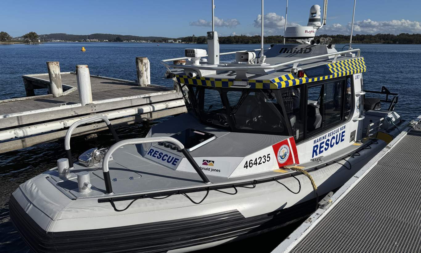 lake_macquarie_Marine_rescue_boat_mcdonald_jones_sponsorship