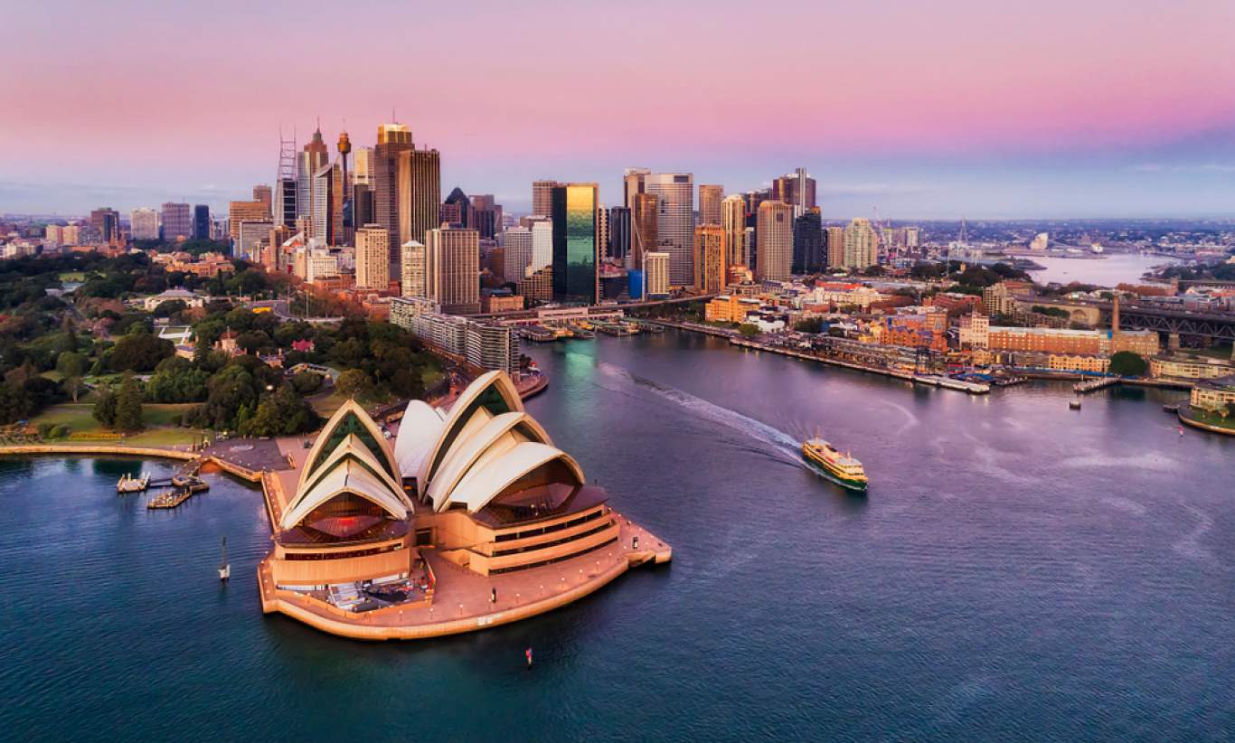 A pink sunrise over the Sydney skyline