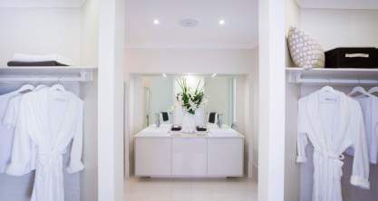 Ensuite in the Seaside Retreat at Fern Bay - McDonald Jones