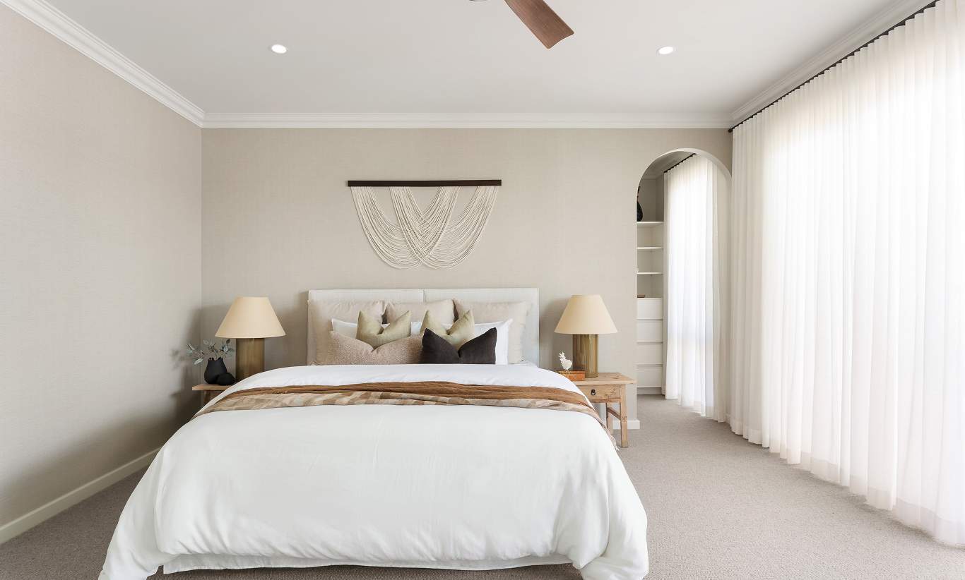 San_marino_grande_master_bedroom_homeworld_warnervale