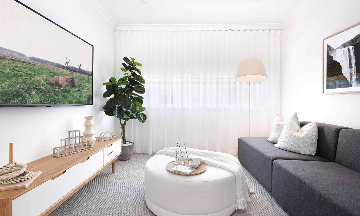 Home Theatre | Lucia