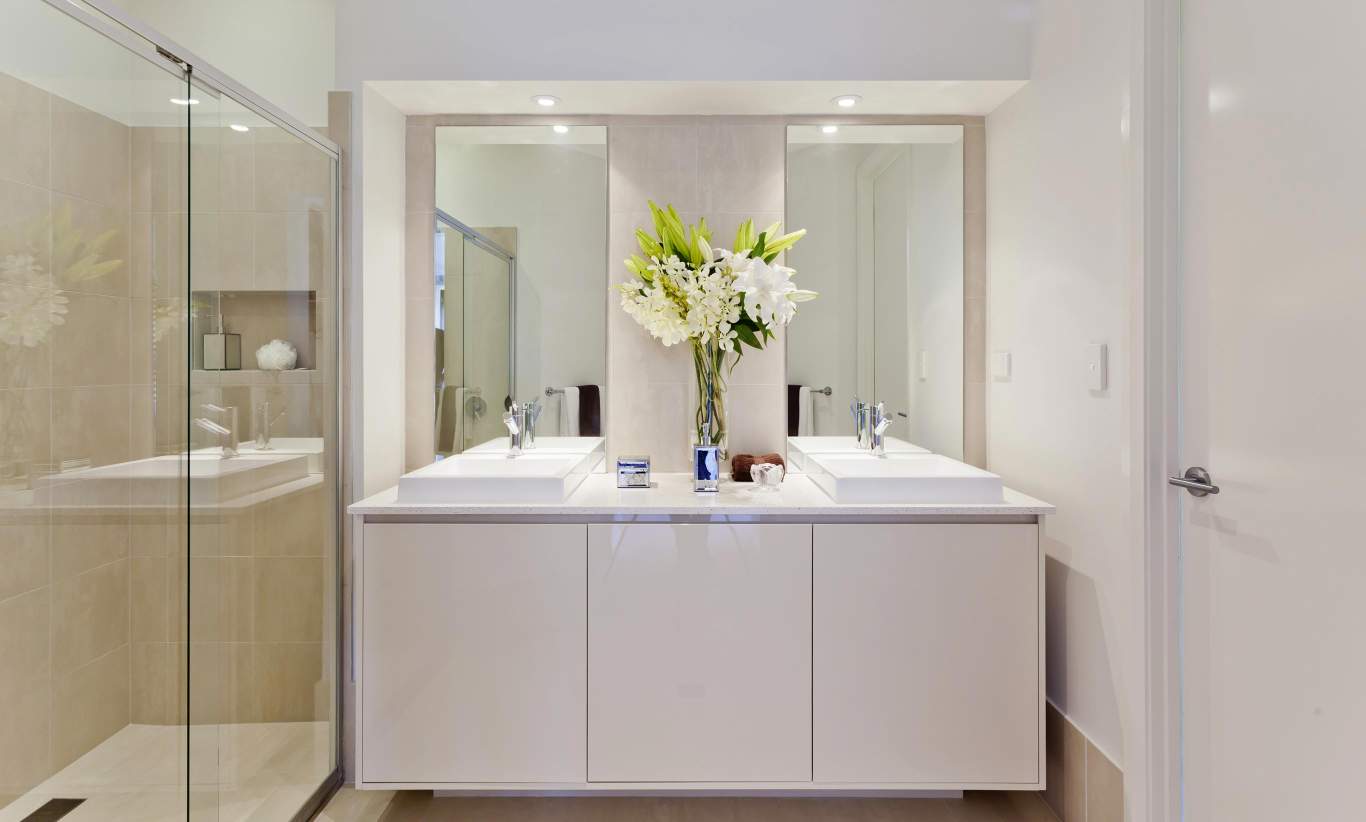 Ensuite - Monte Carlo Display - Twin Waters - McDonald Jones