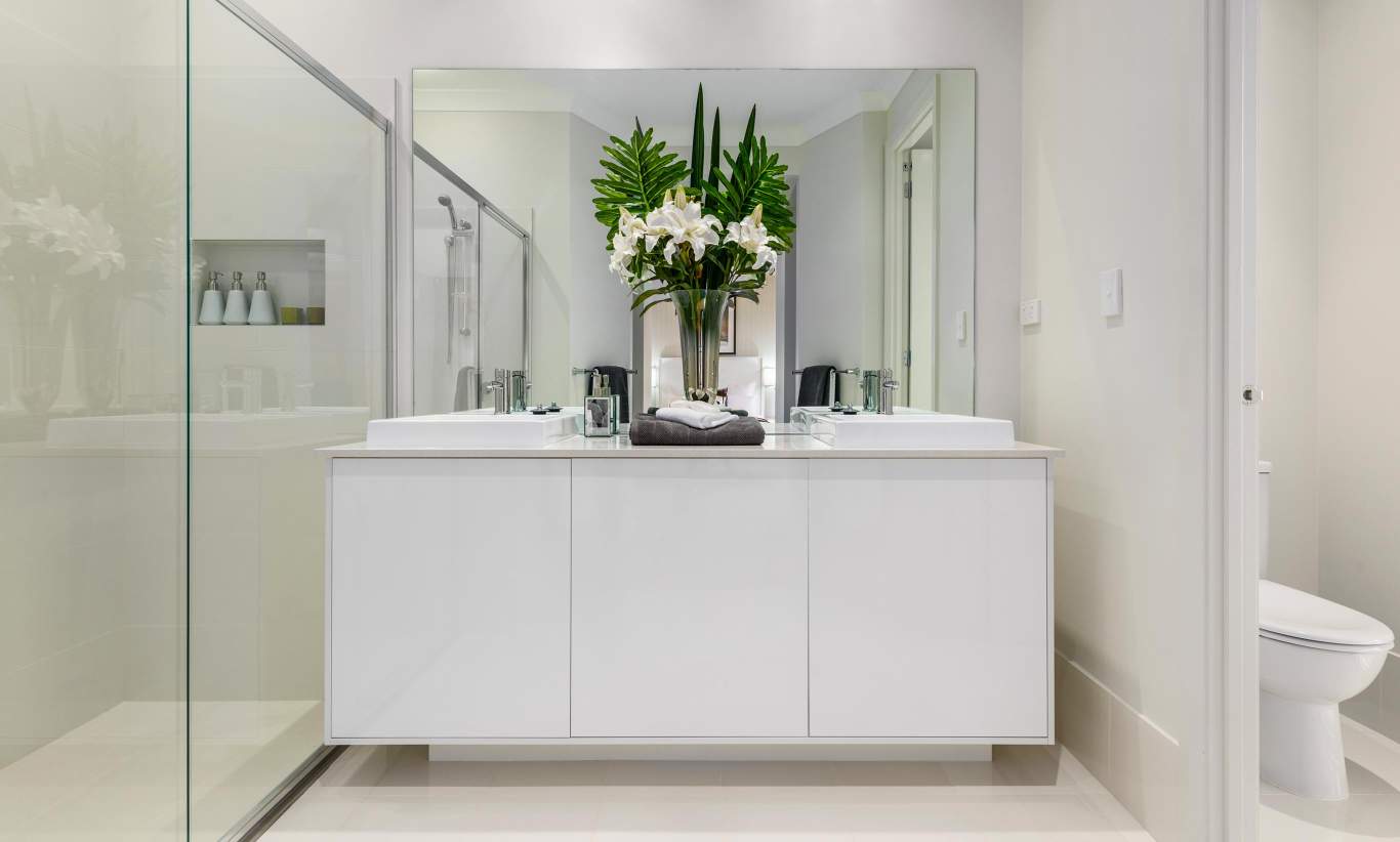 Ensuite, Santorini Display Home, Shell Cove - McDonald Jones