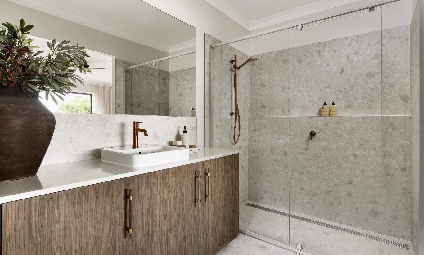 Enzo_four_two_storey_shoalhaven_ensuite_bathroom