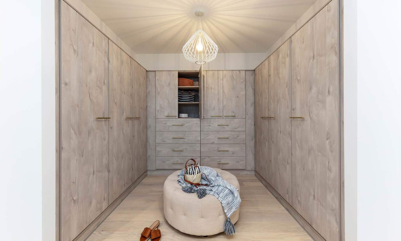 Lakeside- Walk In Robe