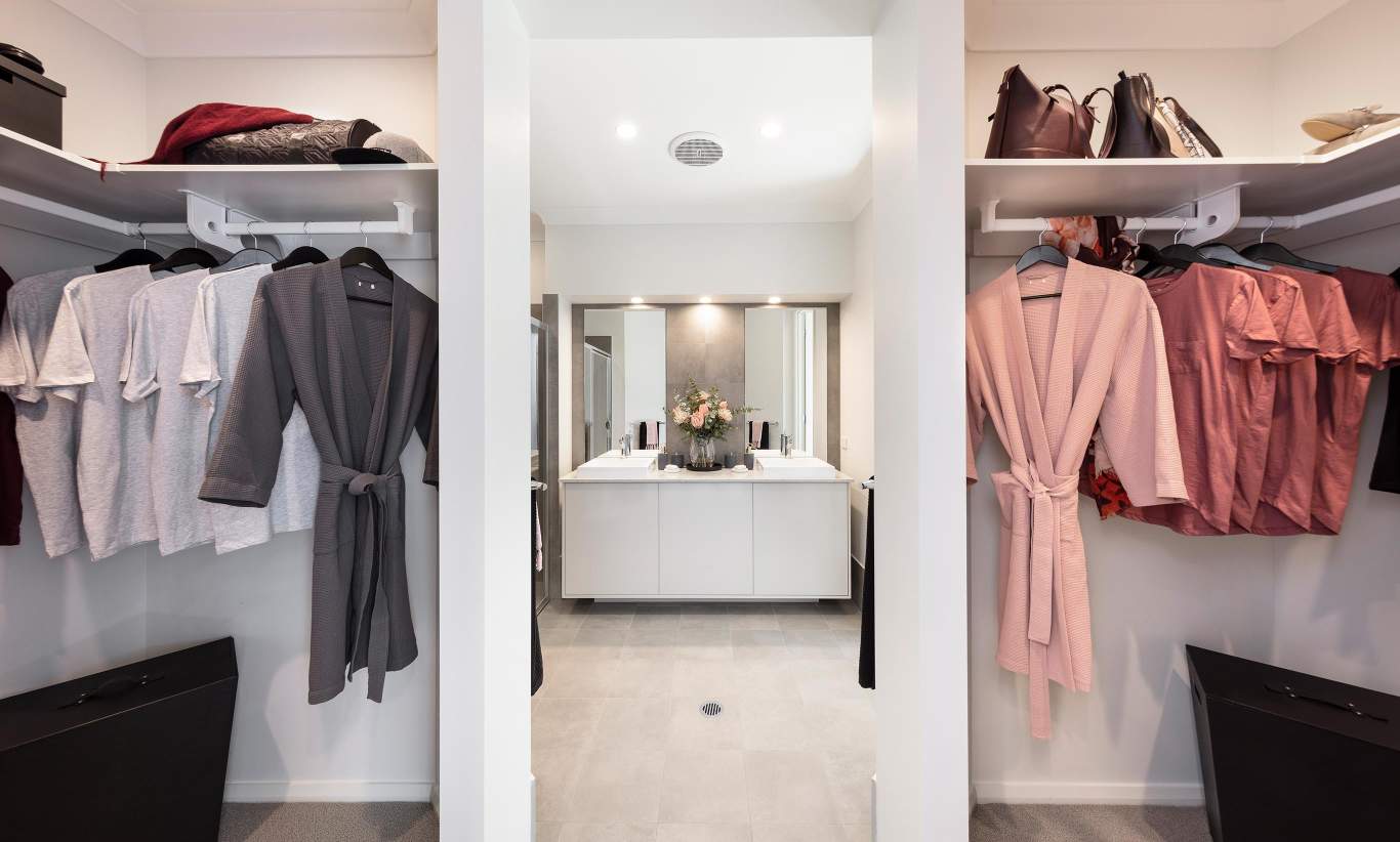 Monte Carlo- Ensuite- McDonald Jones