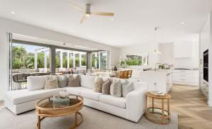 Panorama_33_homeworld_leppington_two_storey_home_living